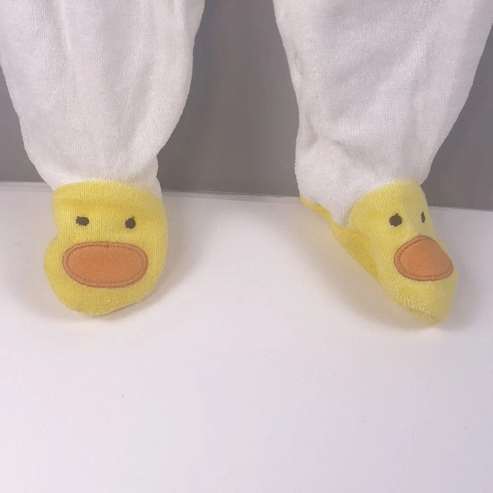 Carters Vintage 2009 Baby Sleeper 3M White Yellow Giraffe Elephant Duck Feet NWT
